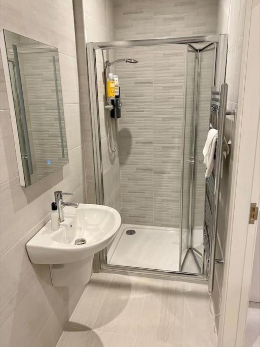 Erne Getaway No.7 Brand New 1 Bed Apartment Enniskillen Ngoại thất bức ảnh